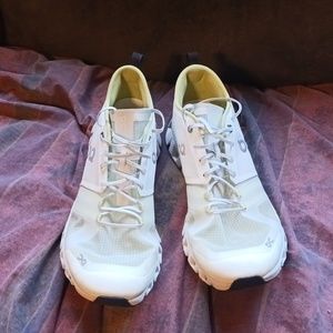 men's on cloud x shift shoes